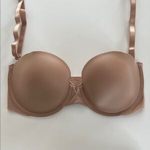 Victoria’s Secret Bare Illusions Smooth Uplift Strapless Bra - 34D